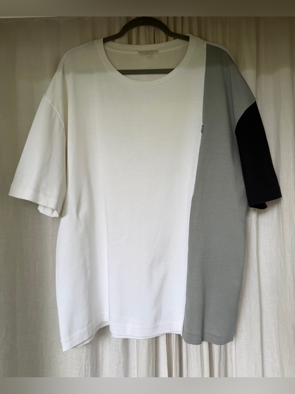 COS Men's Colorblock Crew T-Shirt in White, Gray & Black
